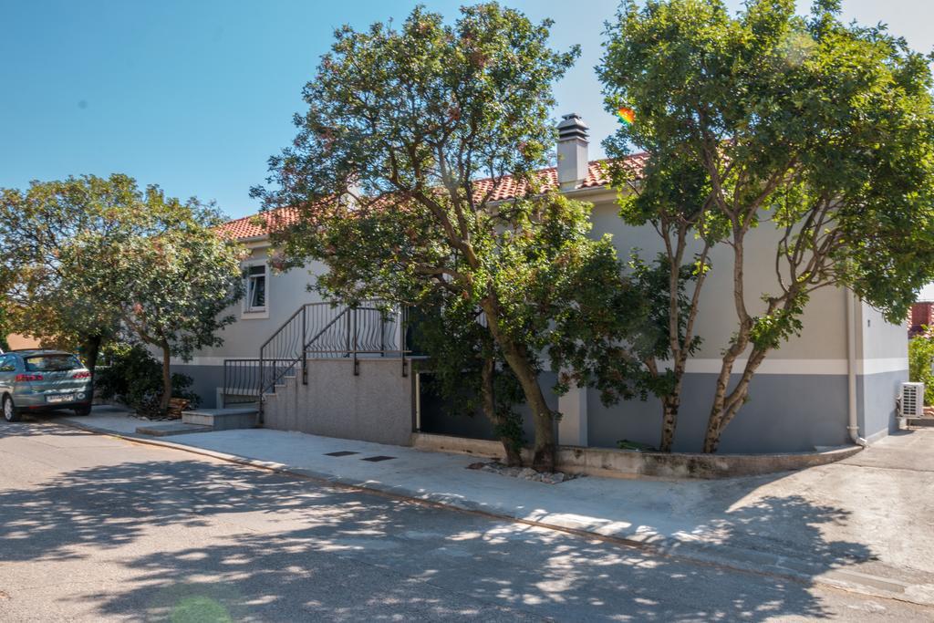 Apartments Seka 诺维·维诺多尔斯基 外观 照片
